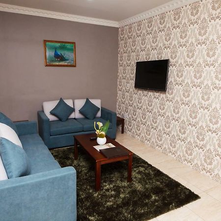 Crismon Hotel Tema Extérieur photo